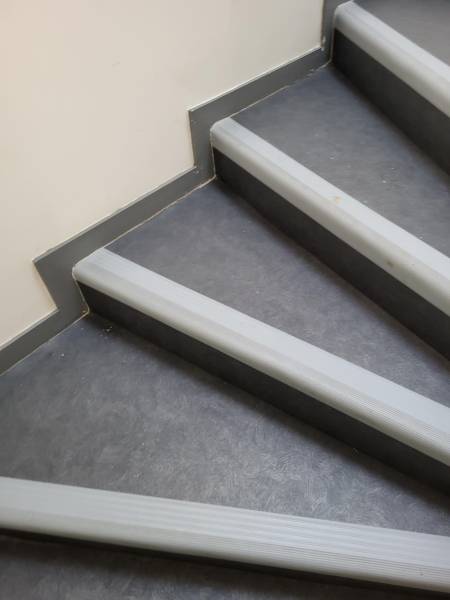 nettoyage escalier hopital de vienne