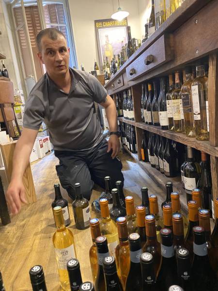 Dépoussierage et nettoyage de bar à vin à Lyon