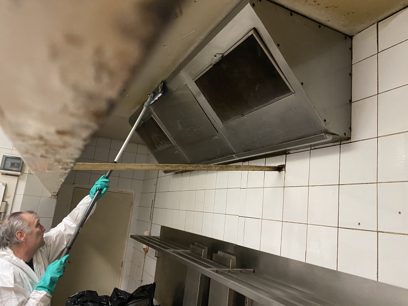 Décrassage de hotte de cuisine à Lyon