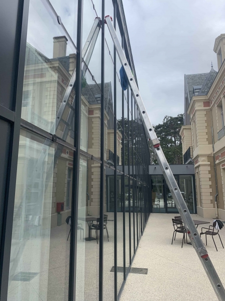 société de laveurs de vitres pour collectivité à Lyon