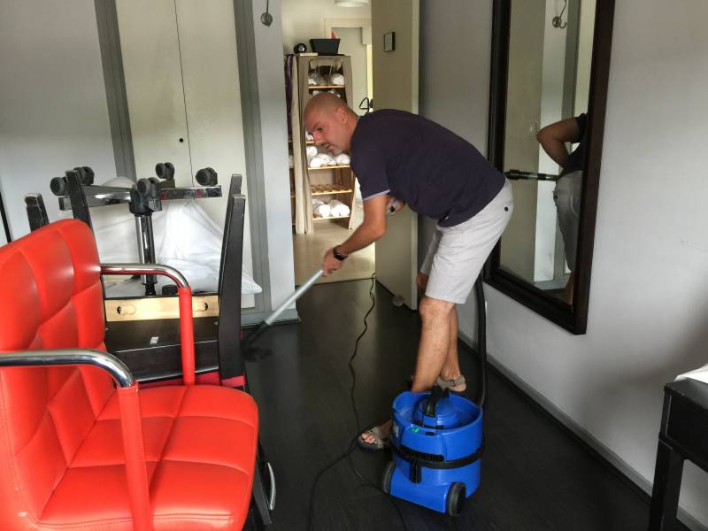 Aspiration dans une salle d'attente