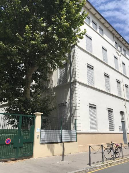 Agent d'entretien en habitations et copropriétés pendant les vacances à Villeurbanne