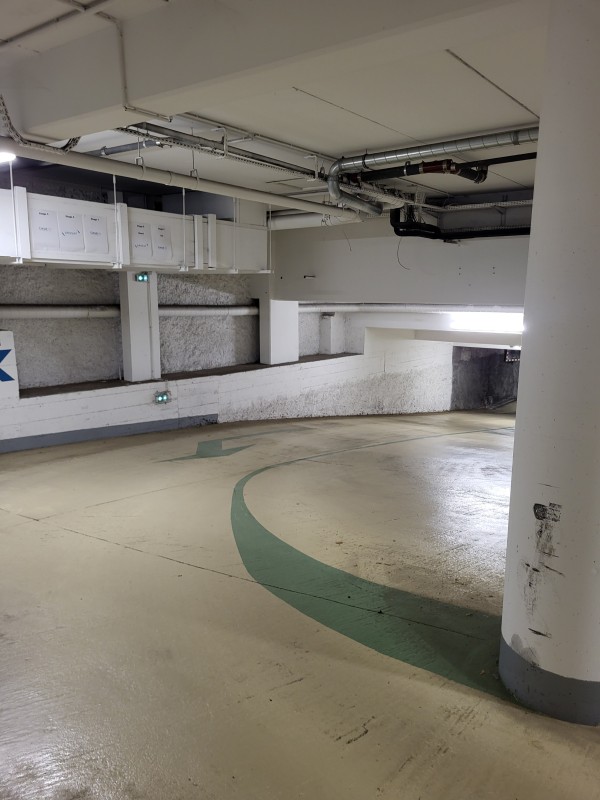 nettoyage d un parking sous terrain à l autolaveuse à Lyon