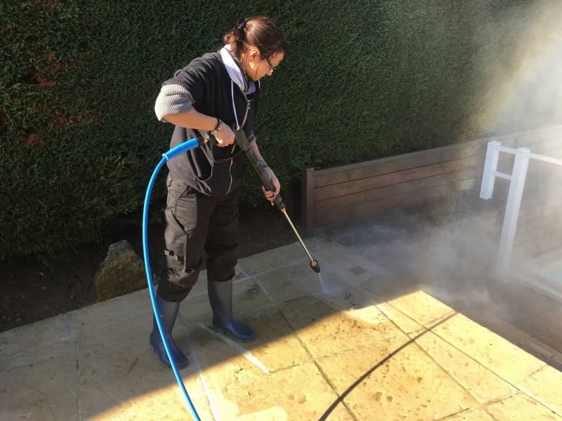 Expert en entretien de façades et allées de maison à Lyon