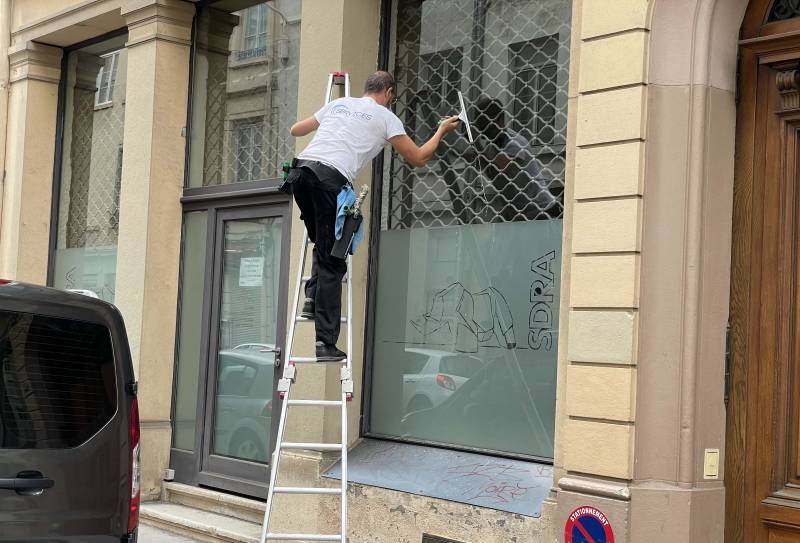 vitres-facade-cabinet-expert-comptable
