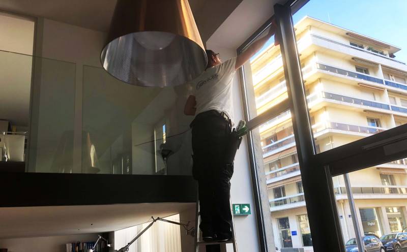 Nettoyage de vitre professionnel pour particuliers pas cher à Lyon et dans le Rhône