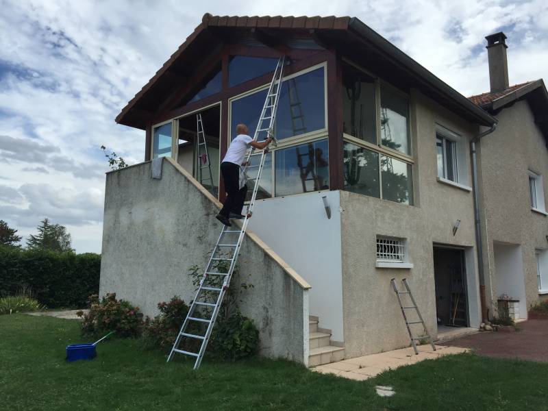 Nettoyage de vitres à Lucenay